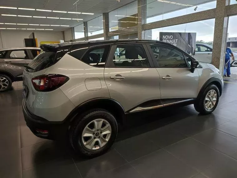 Renault Captur Prata 2