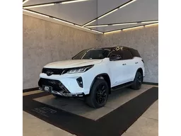 Toyota Hilux SW4