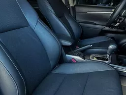 Toyota Hilux SW4