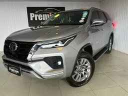 Toyota Hilux SW4