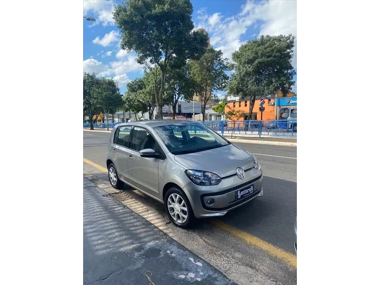 Volkswagen UP Prata 1