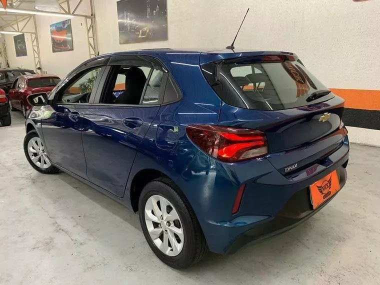 Chevrolet Onix Azul 7