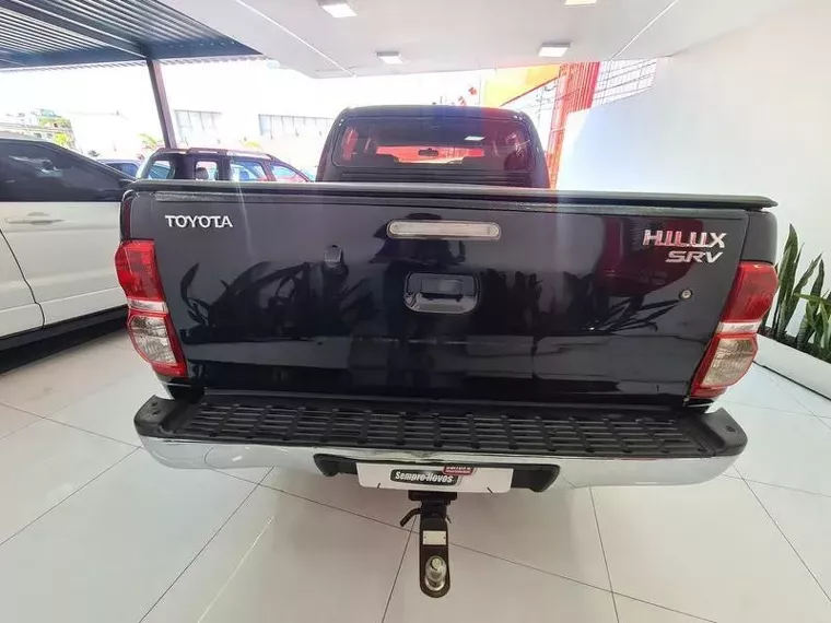 Toyota Hilux Preto 8