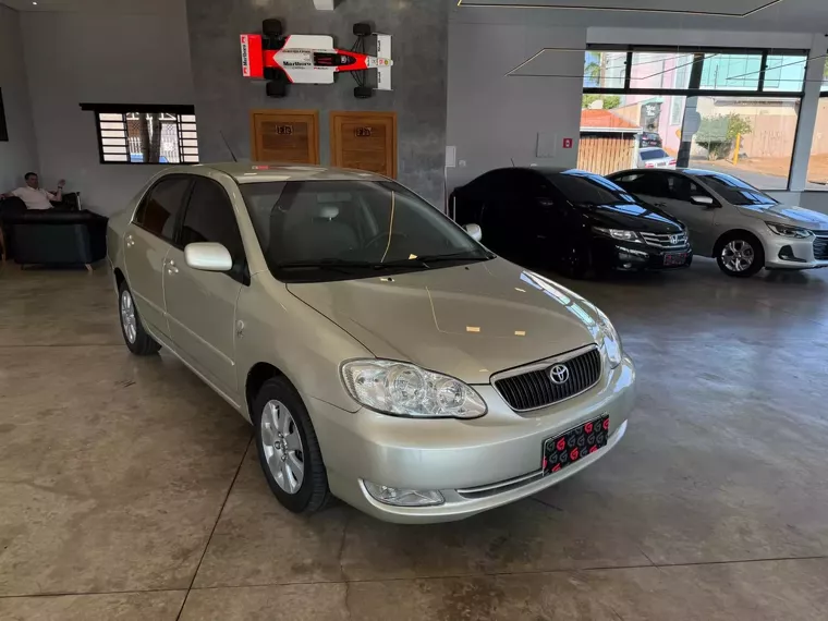 Toyota Corolla Bege 5