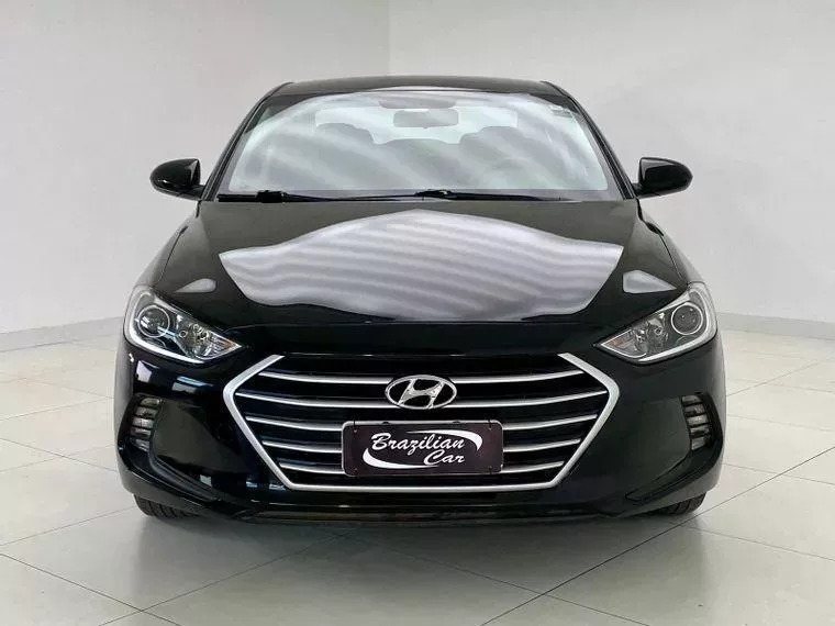 Hyundai Elantra Preto 6