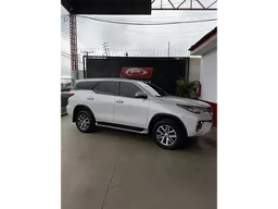 Toyota Hilux SW4
