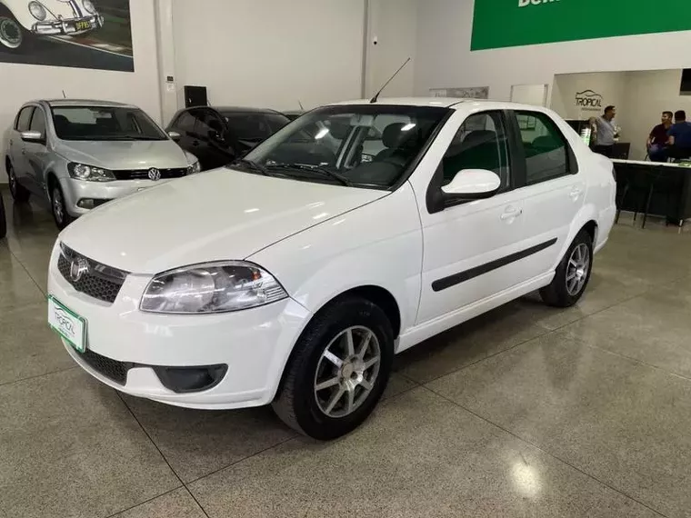 Fiat Siena Branco 1