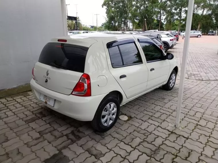 Renault Clio Branco 5