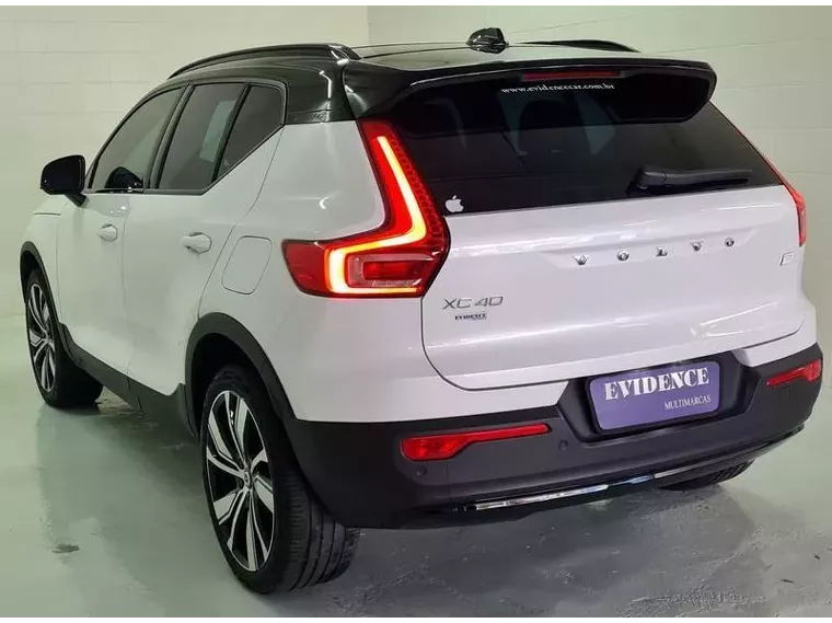 Volvo XC40 Branco 8