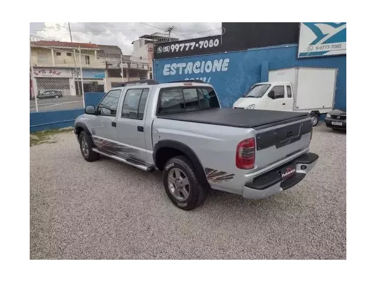 Chevrolet S10 Prata 8