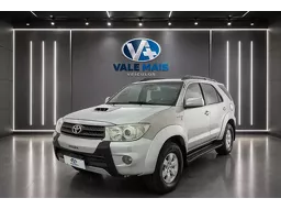 Toyota Hilux SW4