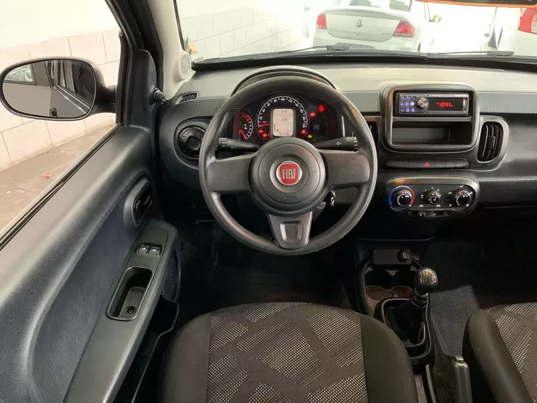 Fiat Mobi Cinza 15