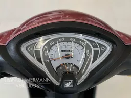 Honda C 100