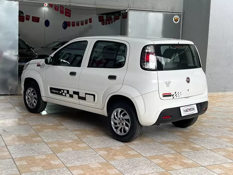 Fiat Uno Branco 5