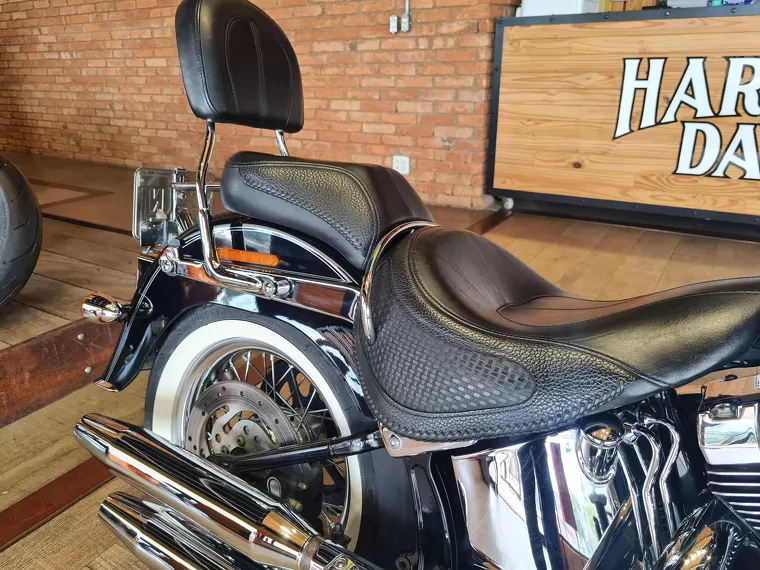 Harley-Davidson Deluxe Preto 3