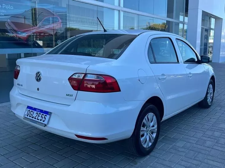 Volkswagen Voyage Branco 3