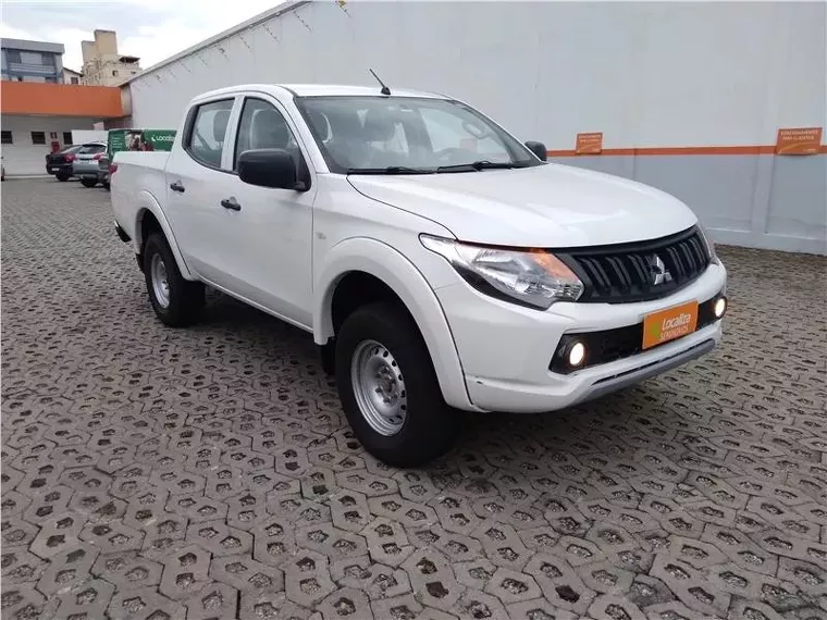 Mitsubishi L200 Triton Branco 9