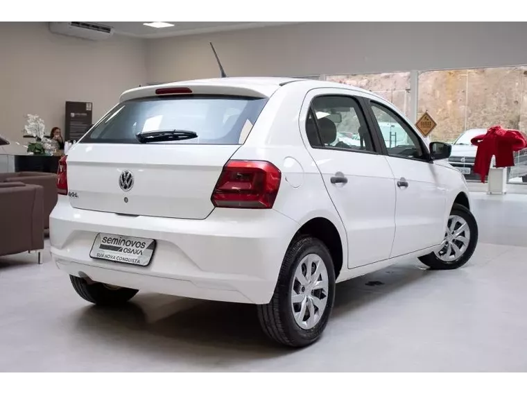 Volkswagen Gol Branco 3