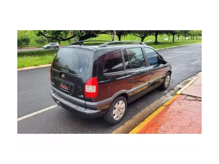 Chevrolet Zafira Preto 2