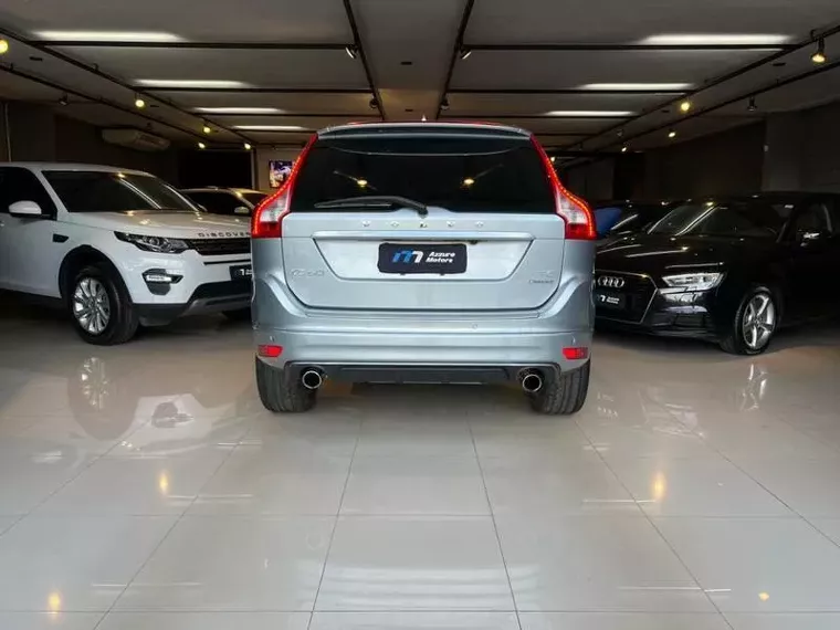 Volvo XC60 Prata 15