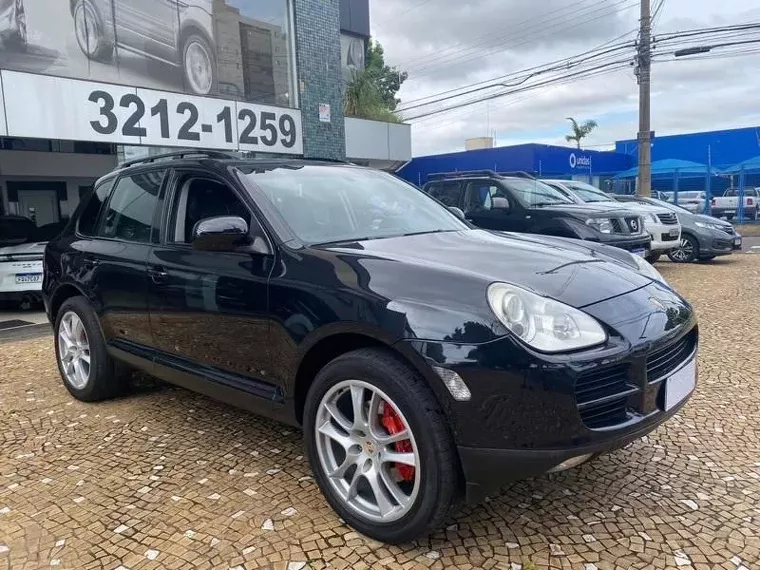 Porsche Cayenne Preto 4