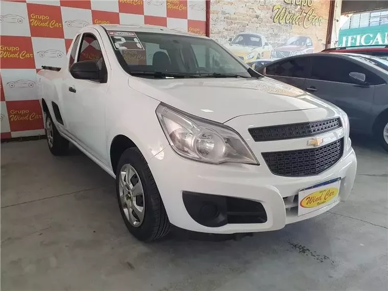 Chevrolet Montana Branco 7