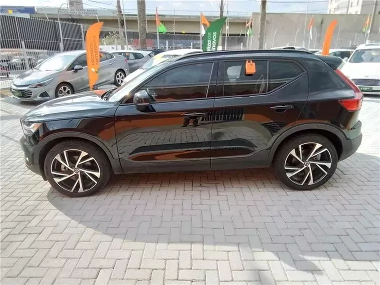 Volvo XC40 Preto 12