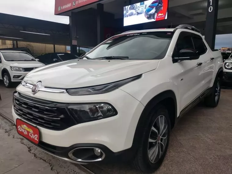 Fiat Toro Branco 4