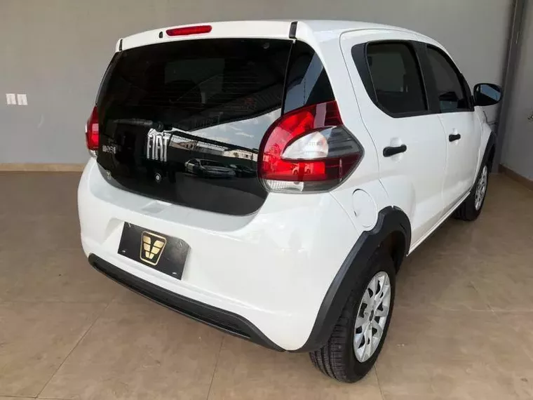 Fiat Mobi Branco 4