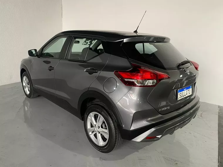 Nissan Kicks Cinza 17