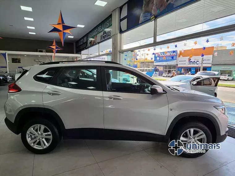 Chevrolet Tracker Prata 15