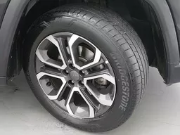 Jeep Commander