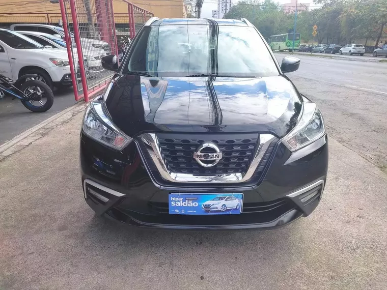 Nissan Kicks Preto 8