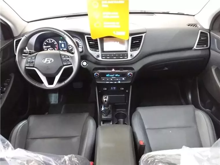 Hyundai Tucson Prata 2