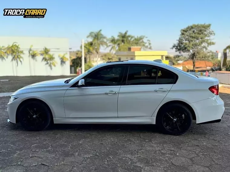 BMW 320i Branco 8