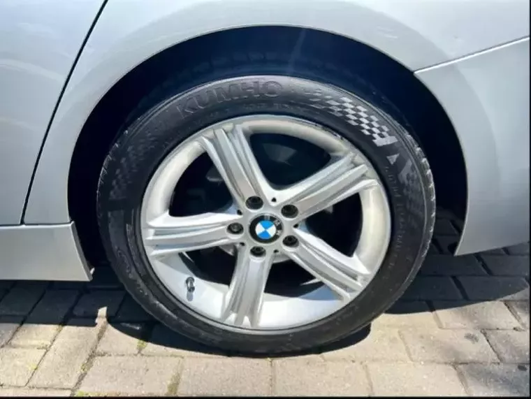 BMW 320i Prata 3