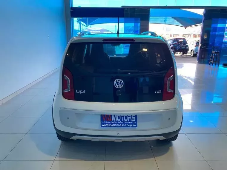 Volkswagen UP Branco 5