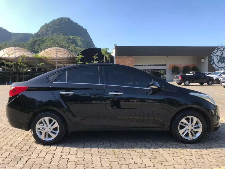 Hyundai HB20S Preto 2