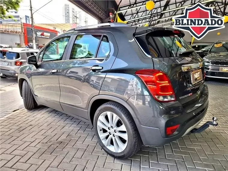 Chevrolet Tracker Cinza 20