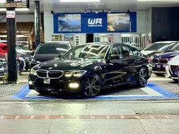 BMW 320i
