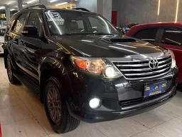 Toyota Hilux SW4