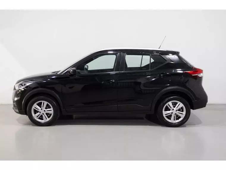 Nissan Kicks Preto 8