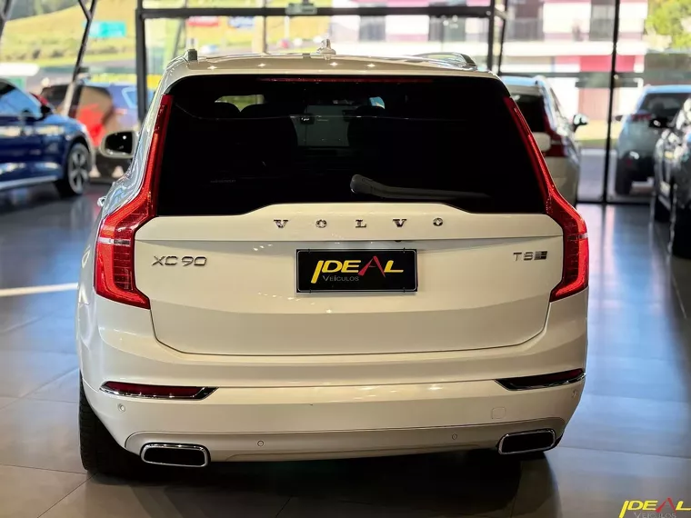 Volvo XC90 Branco 4