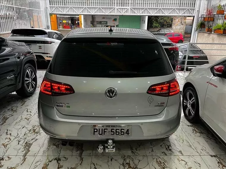 Volkswagen Golf Prata 6