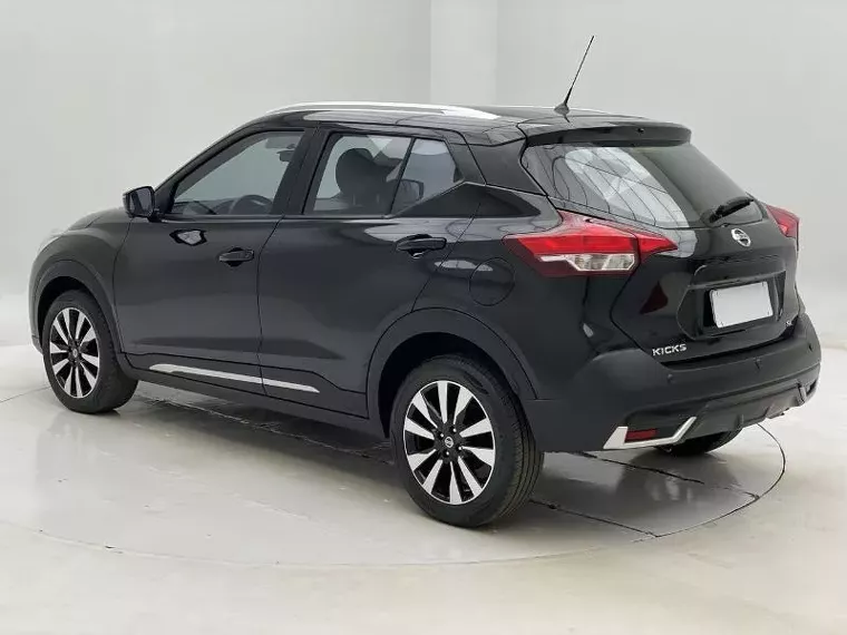 Nissan Kicks Preto 6