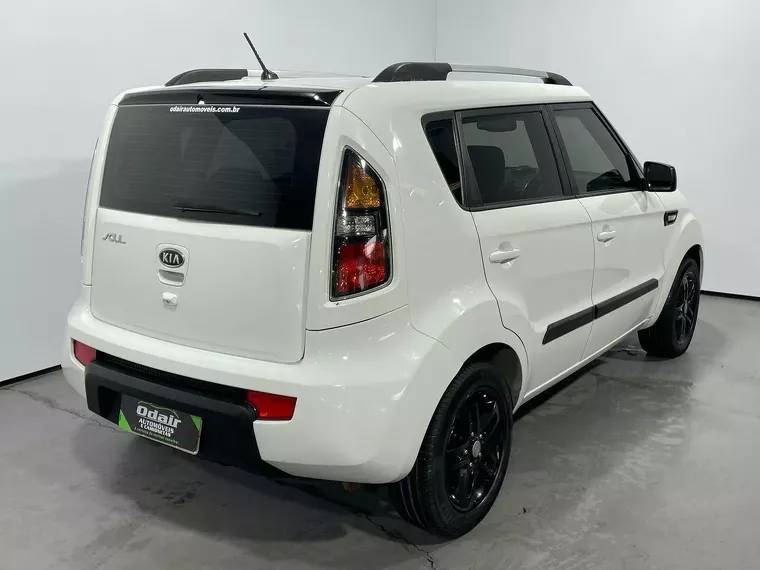 KIA Soul Branco 14