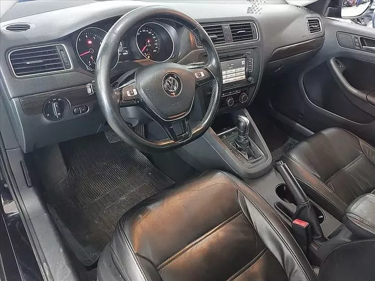 Volkswagen Jetta Preto 9