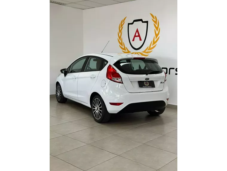 Ford Fiesta Branco 5