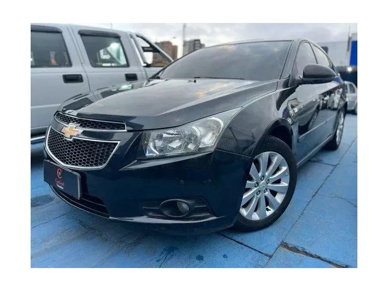 Chevrolet Cruze Preto 4