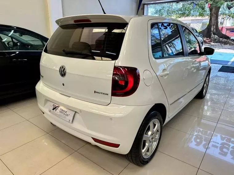 Volkswagen Fox Branco 17